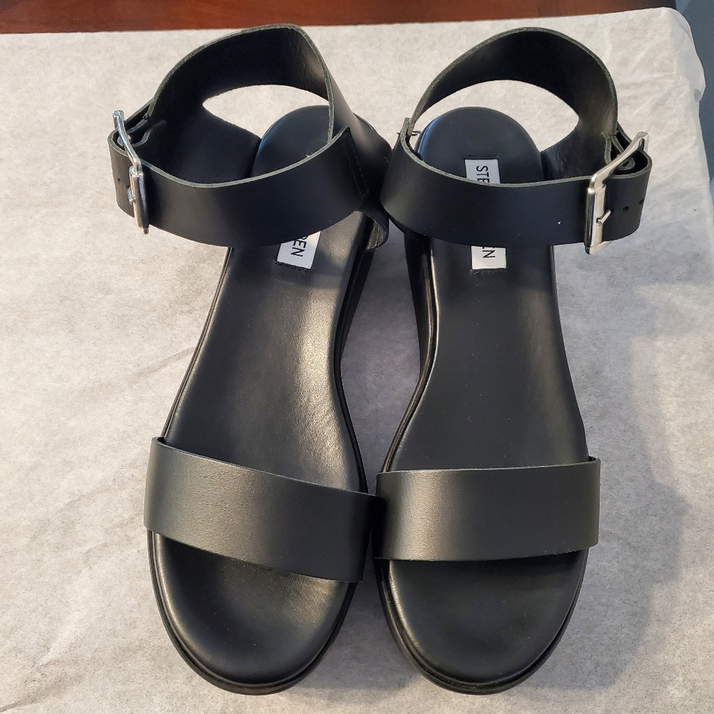 Steve Madden Women's Recover Leather Black Ankle-High Sandal
